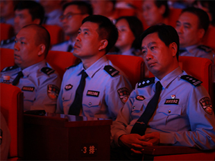 事跡報(bào)告會(huì)現(xiàn)場(chǎng)