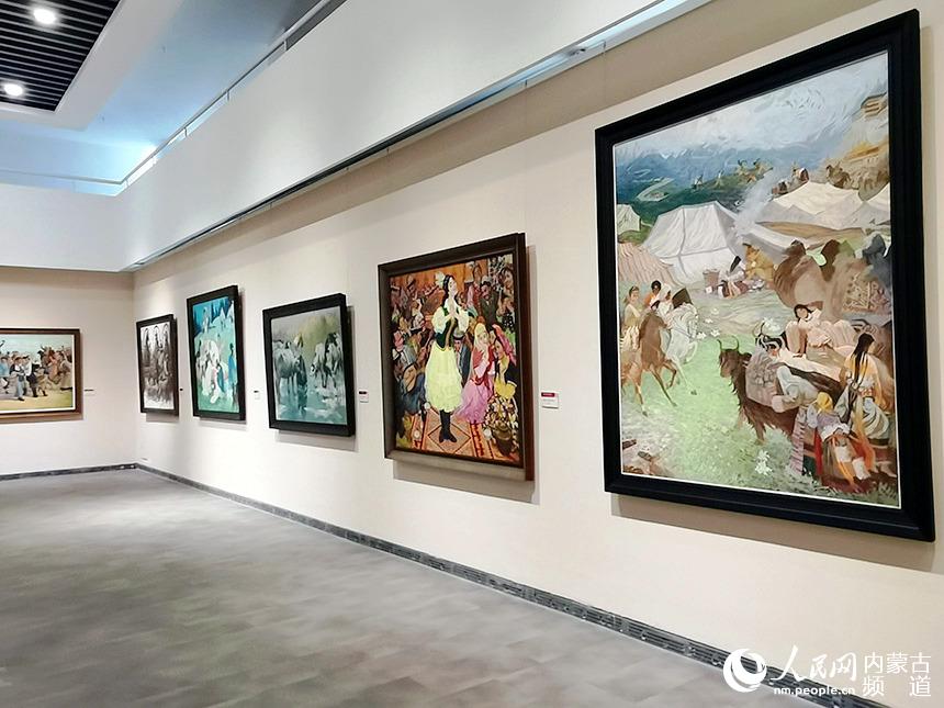 繪畫作品展示區。人民網 王慧攝