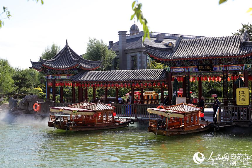 紅木船?吭诖a頭。人民網 趙夢月攝