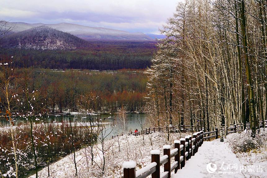 根河初雪。張紅梅攝