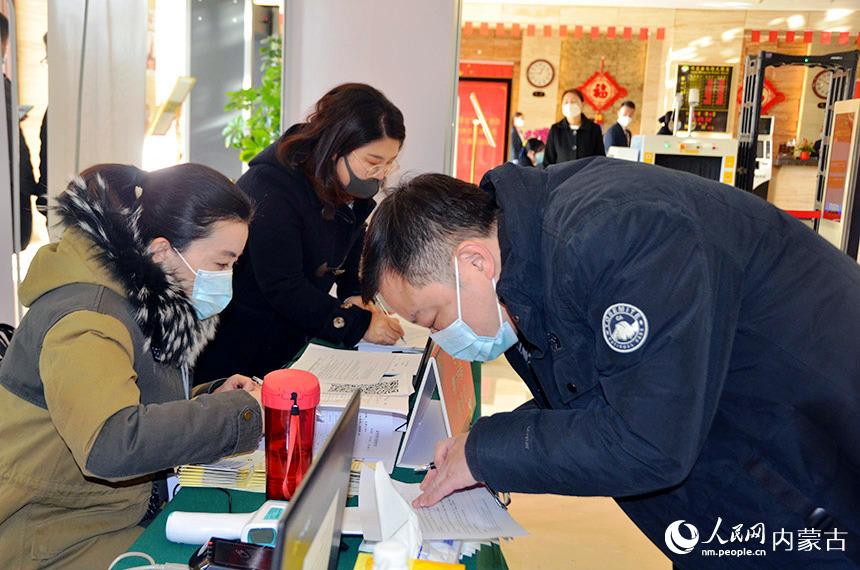 ���fί�T�󵽡�����W ���۔z