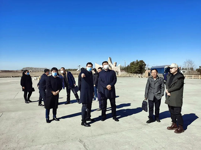 于民深入哈克鎮(zhèn)實(shí)地調(diào)研4月13日，區(qū)委副書記、區(qū)長于民深入哈克鎮(zhèn)，就項(xiàng)目建設(shè)情況進(jìn)行實(shí)地調(diào)研。副區(qū)長張艷華及區(qū)財(cái)政局、農(nóng)牧局、文旅體局、哈克鎮(zhèn)負(fù)責(zé)人參加調(diào)研。【詳細(xì)】 