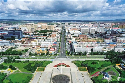 宜居宜業的錫林浩特。 崔巍光 攝