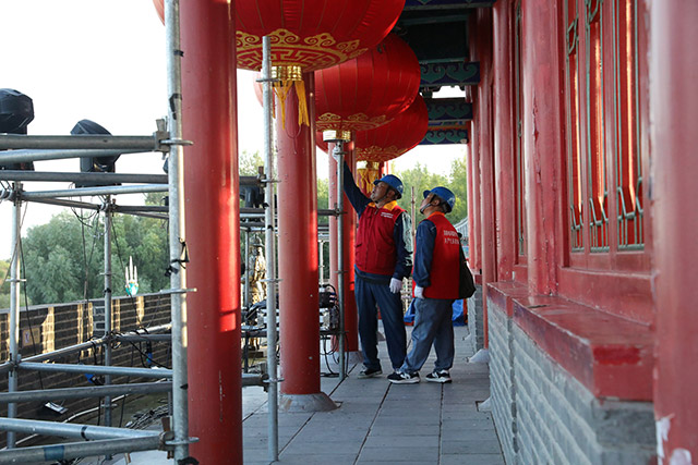 保障景區用電。畢力格攝