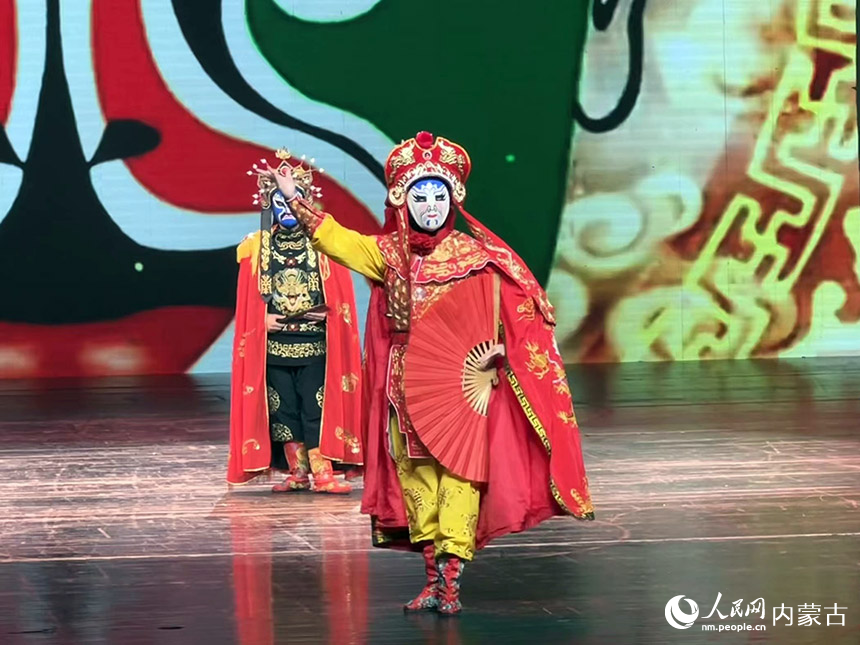 川劇變臉。實習生宋雪攝