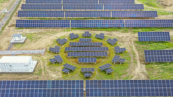 國家電投花吐古拉鎮綜合智慧能源項目。史俊攝