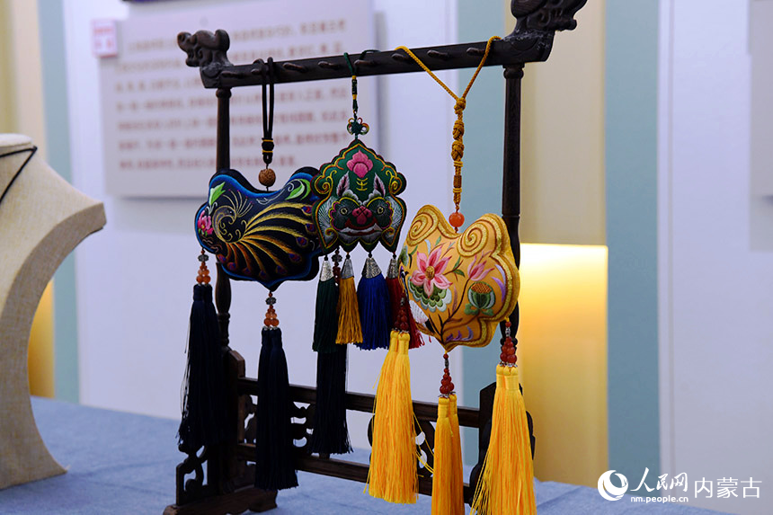 山西高平繡活。人民網 寇雅楠攝