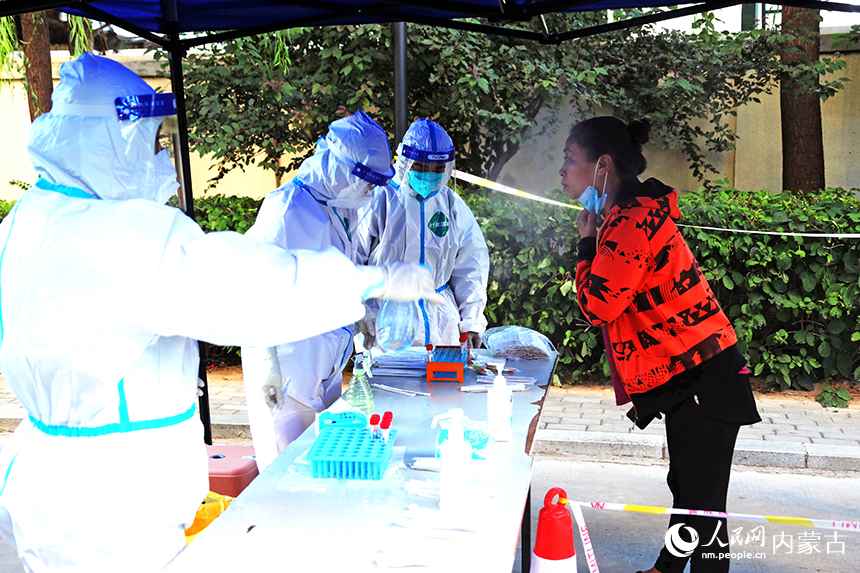 赤峰市開展核酸檢測。李富攝