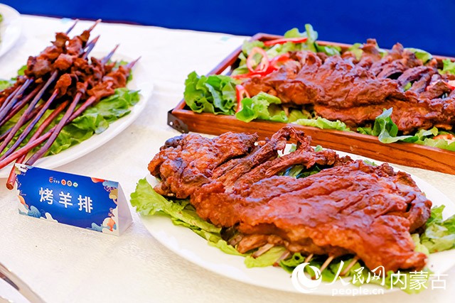 烤羊排。鄂托克旗農牧局供圖