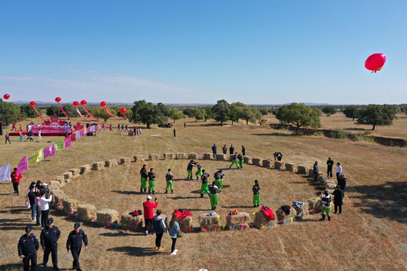 博克表演賽。(梁永峰 攝)