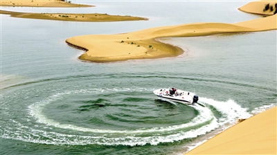 打響“來沙漠看海”旅游品牌。烏宣 攝