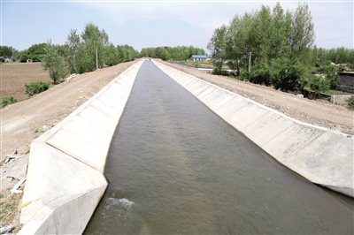 綽勒下游灌區(qū)主干渠全線(xiàn)通水。