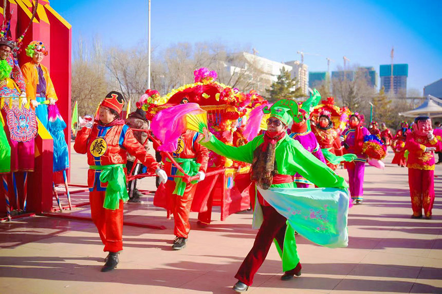 社火表演。馮磊攝