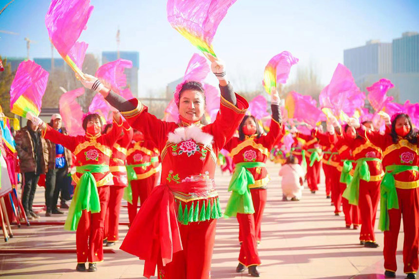 社火表演。馮磊攝