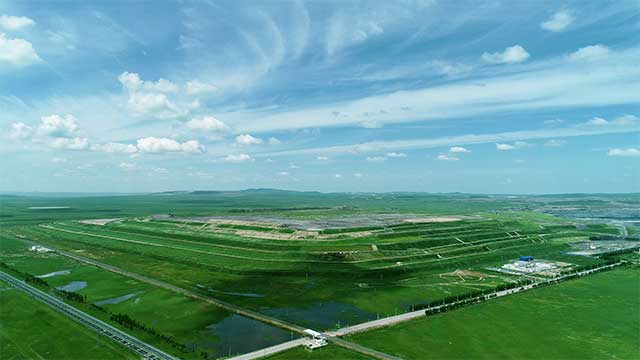 白音華煤田三號礦南排土場。王祥偉攝