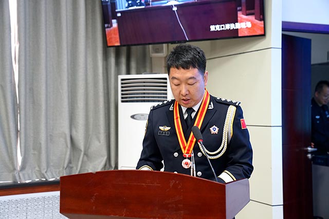 民警代表發言。張偉攝