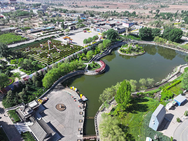 日漸完善的城市功能讓居民們安居樂業。王麗曼攝