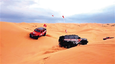 阿拉善英雄會是點燃“激情與夢想”的盛宴,也是實現“超越自我、突破極限”的舞臺。