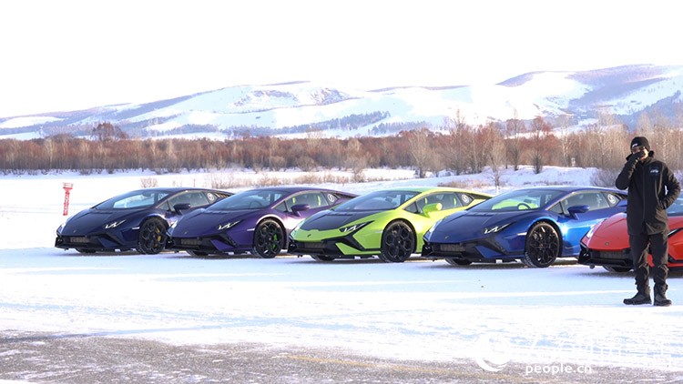 豪華運動汽車冬季測試系列活動。牙克石市融媒體中心供圖