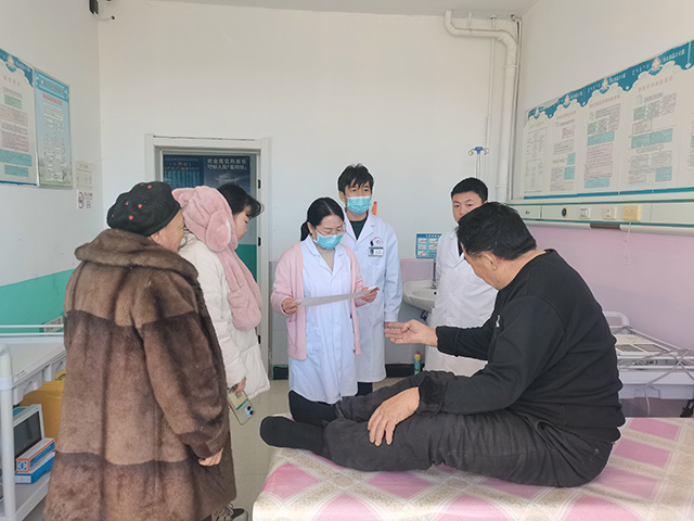 扎賚特旗第一醫共體總院腎內科副主任、興安盟腎內科醫師協會委員郭麗患者就醫