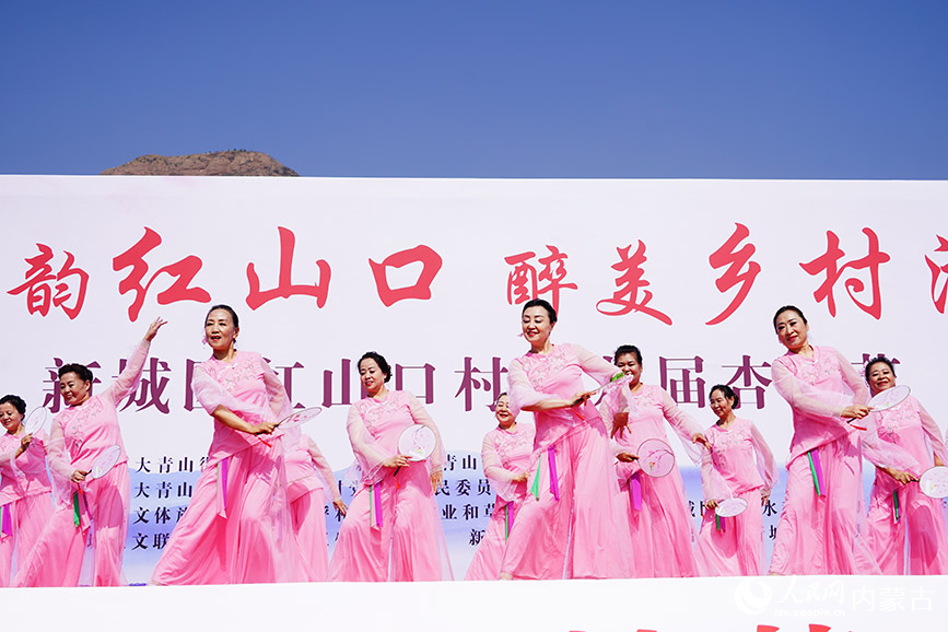 活動現(xiàn)場。實(shí)習(xí)生 王瑞攝