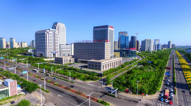 東勝區大招頻出，助企乘風破浪。東勝區融媒體中心供圖