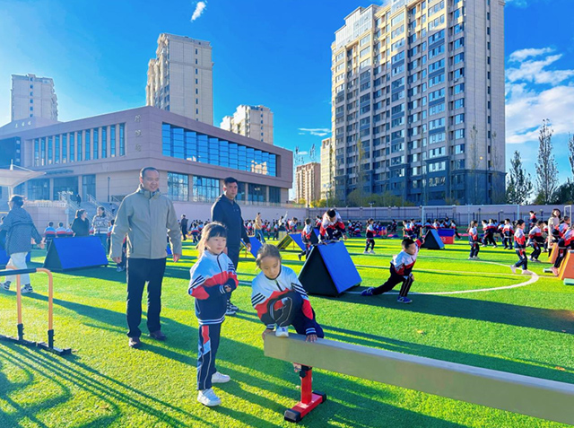 多彩體育，與孩子成長“童”頻。