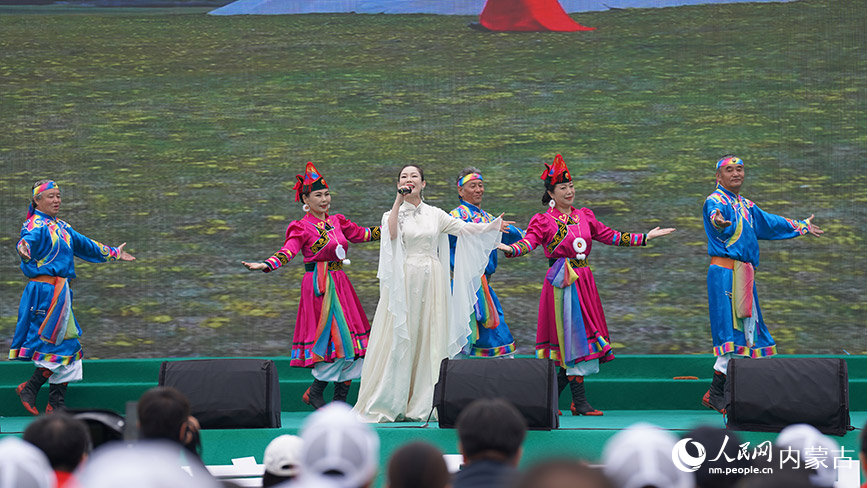 村歌大擂臺(tái)現(xiàn)場(chǎng)。 實(shí)習(xí)生 劉瀛攝