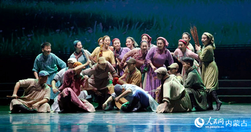 歌舞《北疆風景線》。人民網記者 齊浩男攝