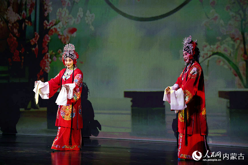 評劇《花為媒》。人民網記者 齊浩男攝