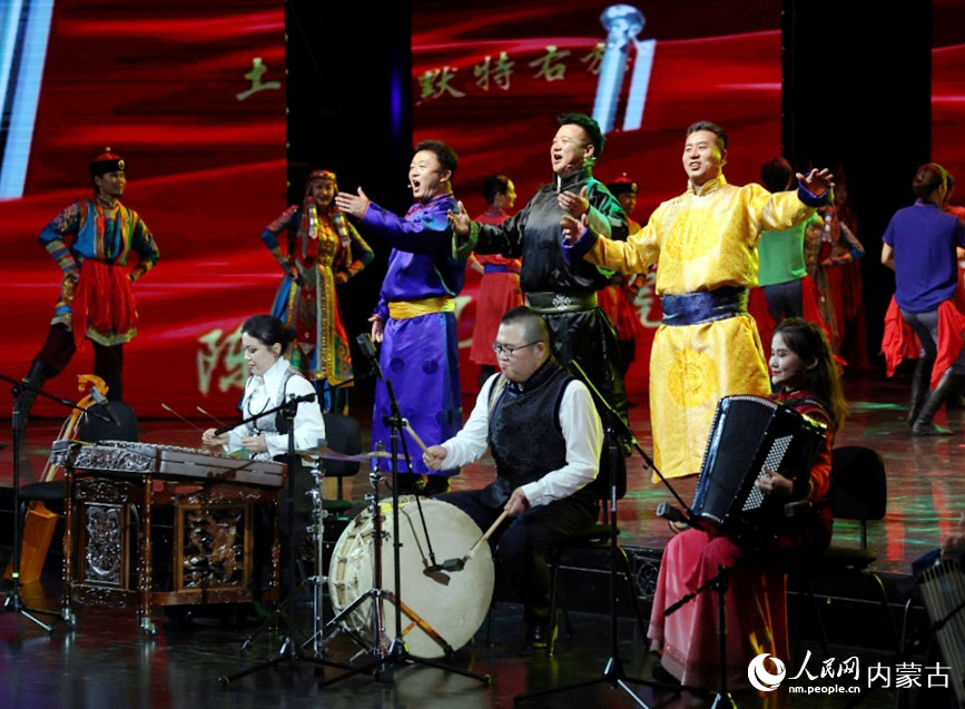 舞蹈《牢記囑托再出發》。人民網記者 齊浩男攝