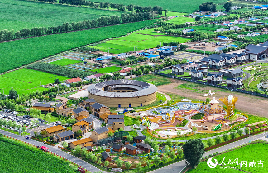 扎賚特旗好力保稻谷景區(qū)景色。王正攝