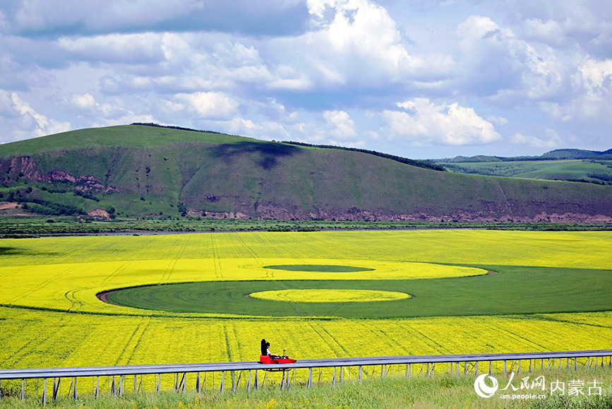 奧洛契莊園內(nèi)滑草項目。實習生 張雅新攝