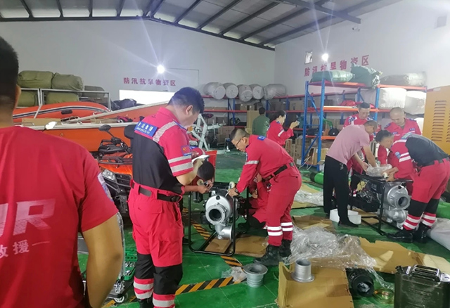 強化防汛物資調度。達拉特旗融媒體中心供圖