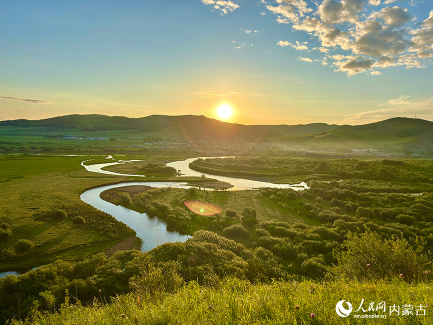 免渡河國家濕地公園日出。實習生 張雅新攝