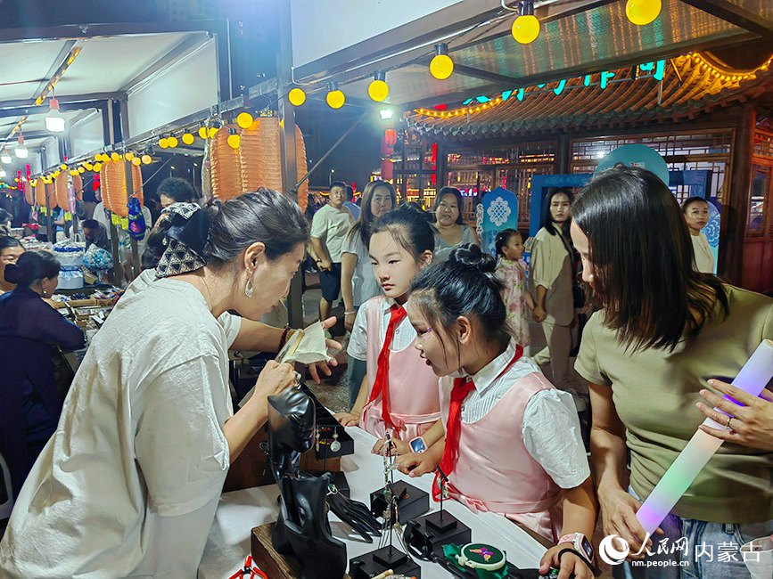 市集現場。主辦方供圖