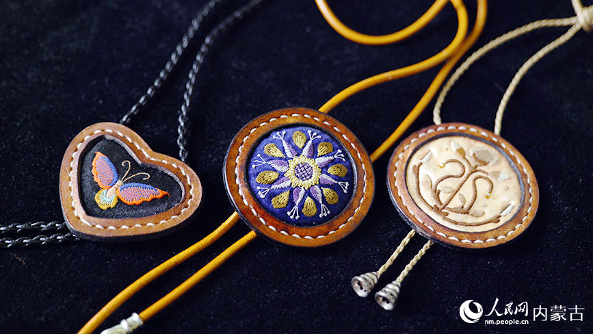 烏拉特刺繡產品。主辦方供圖
