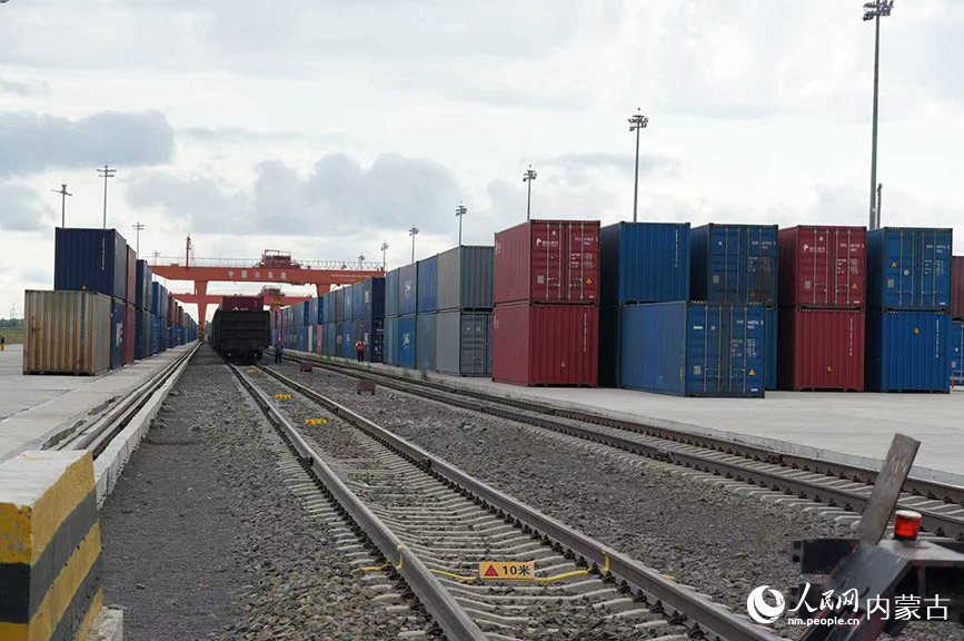 滿洲里鐵路口岸現場。實習生 王正玉攝