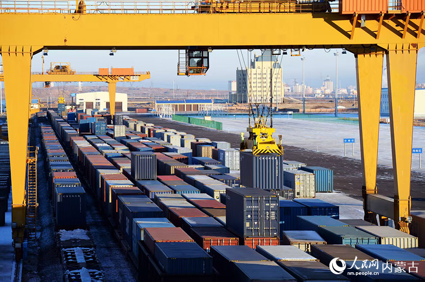 滿洲里鐵路口岸現場。實習生 王正玉攝