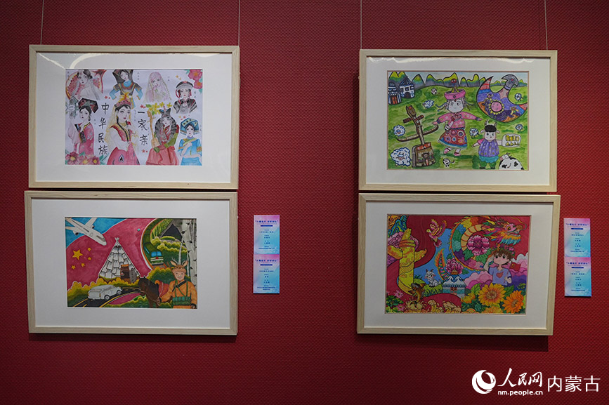 展出的作品。實習生 王正玉攝