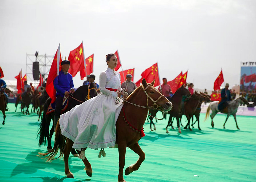 2025年阿拉善那達(dá)慕盛大啟幕