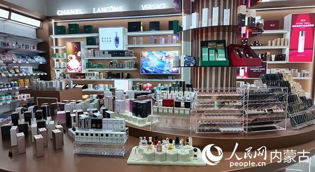 禮盒公園內的體驗店。人民網記者 齊浩男攝