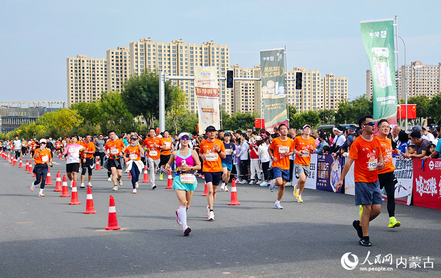 比賽現(xiàn)場(chǎng)。人民網(wǎng)記者 張雪冬攝