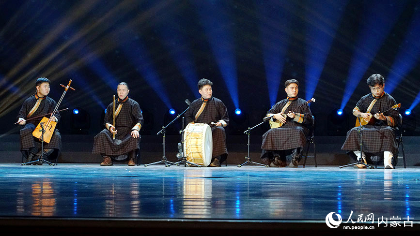 晚會演出現場。人民網記者 齊浩男攝