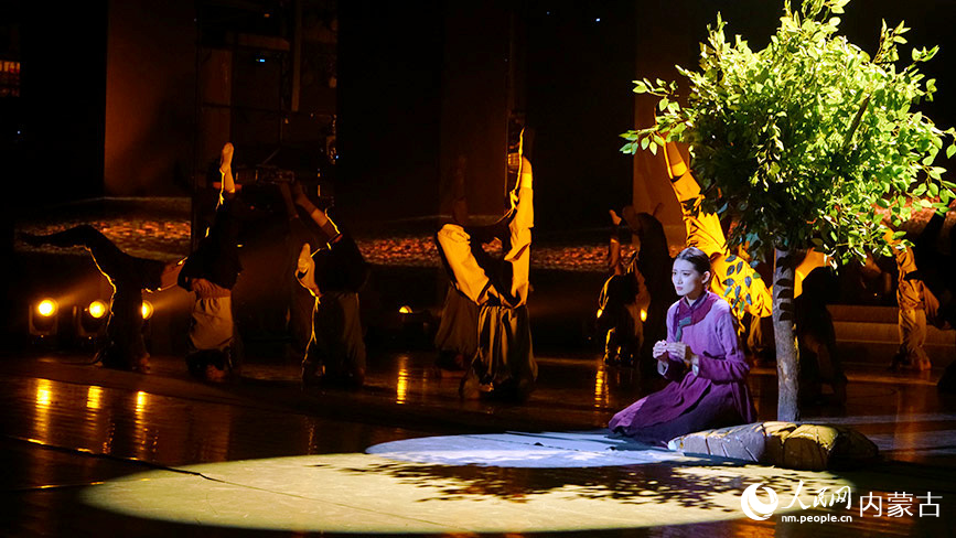 晚會演出現場。人民網記者 齊浩男攝