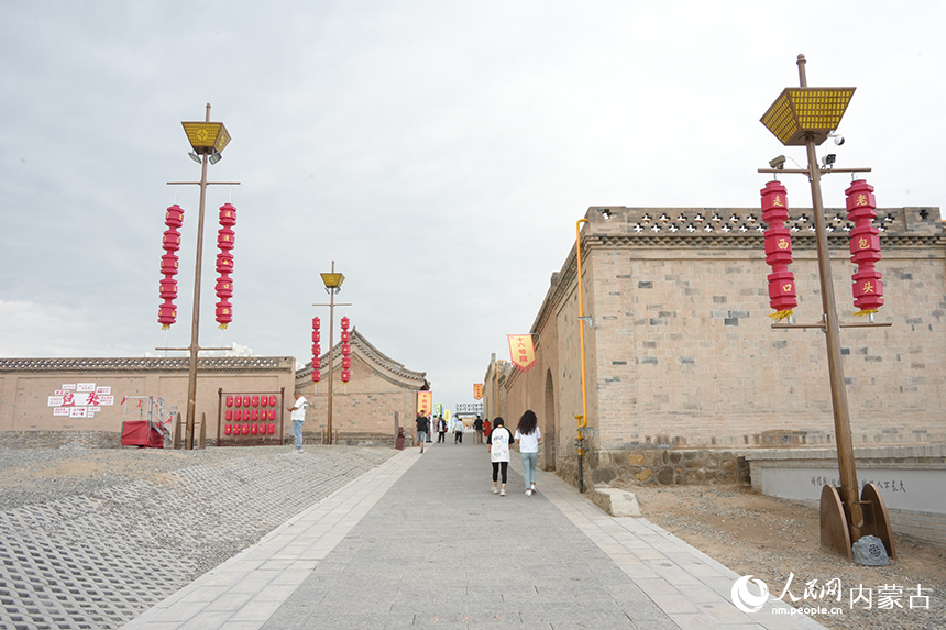 老包頭走西口文化歷史街區。人民網記者 張雪冬攝