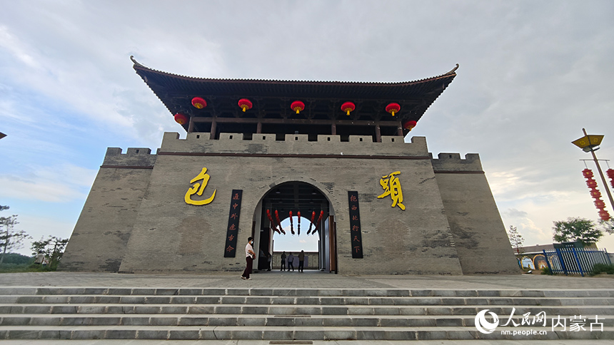 老包頭走西口文化歷史街區。人民網記者 張雪冬攝