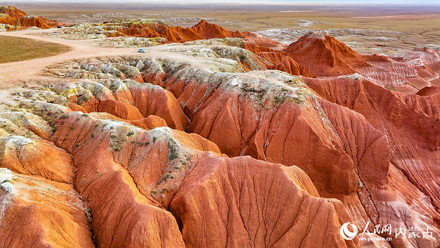 紅崖臺地景觀。王正攝