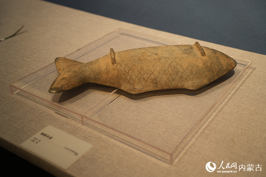 武川博物館內的精美展品。人民網記者 張雪冬攝