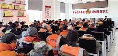 錫林郭勒盟正藍旗總工會開展“感黨恩、聽黨話、跟黨走”群眾教育主題宣講。